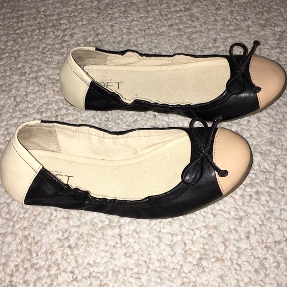 LOFT Shoes - Loft ballerina flats